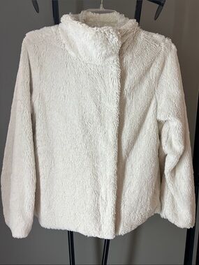 Patagonia Cream Plush Fleece Jacket